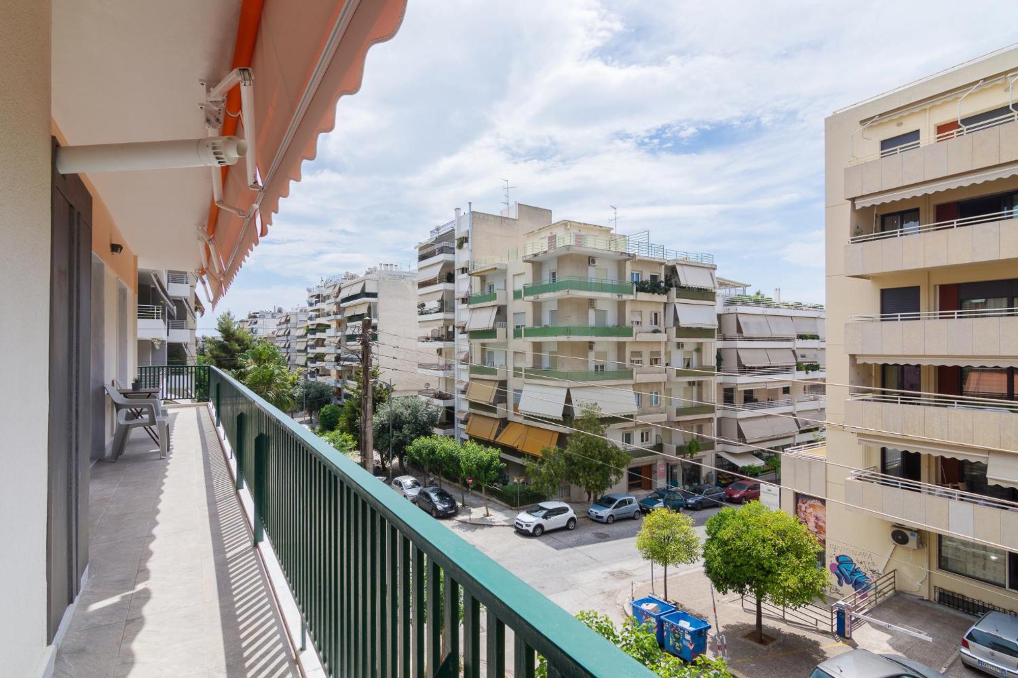 One Bedroom W/ Balcony